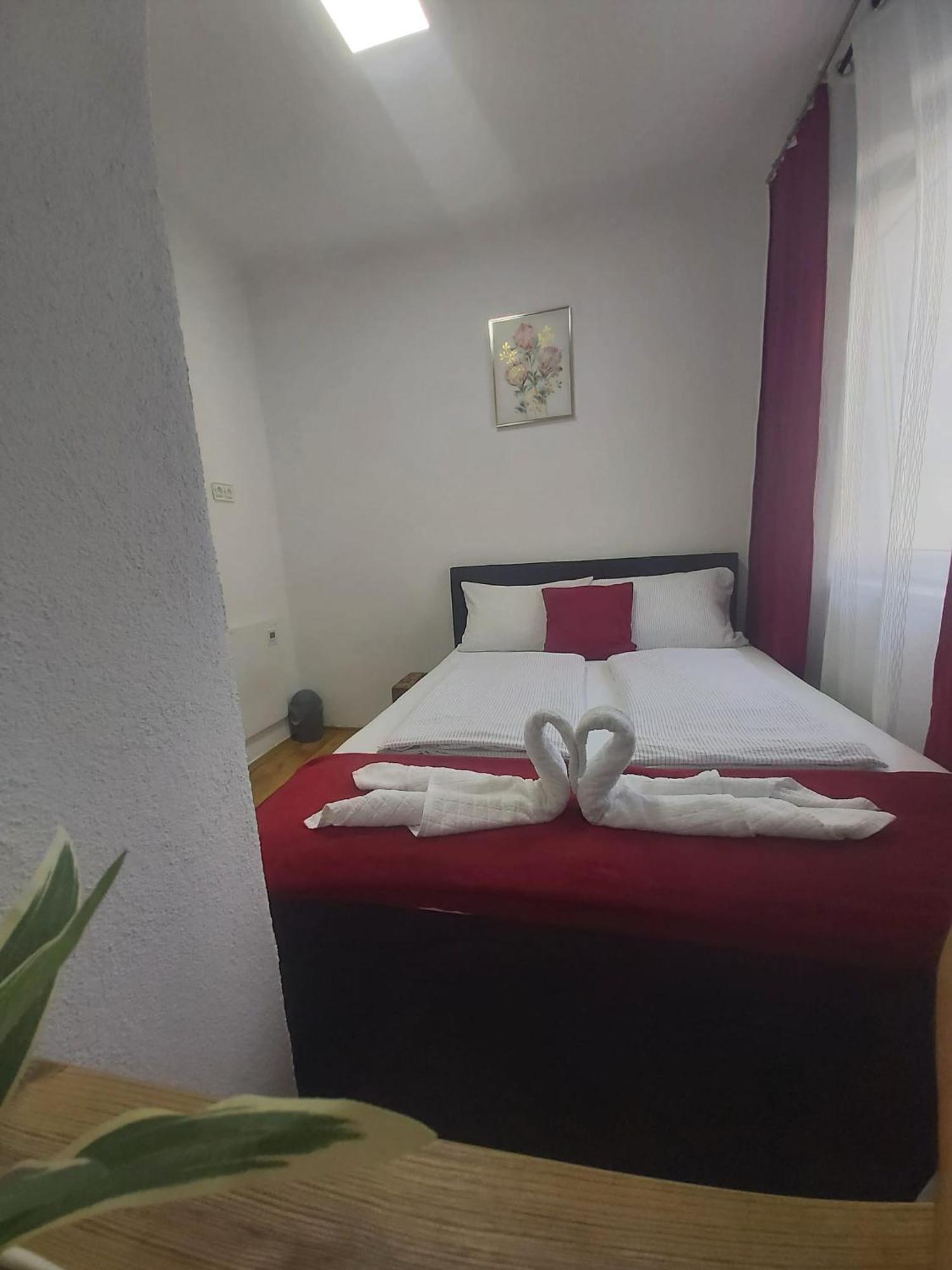 Panda Rooms Marburg Exterior foto