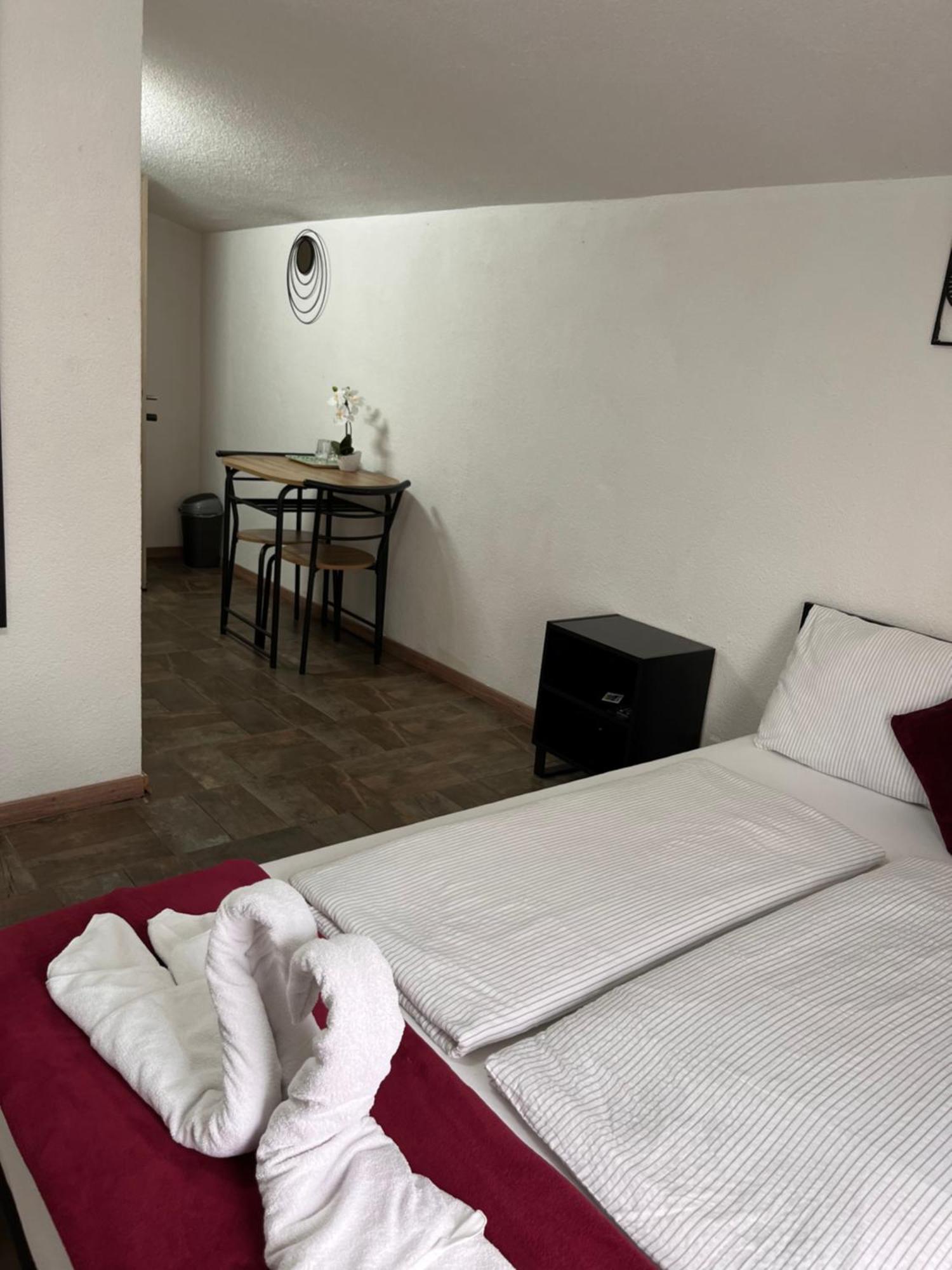 Panda Rooms Marburg Exterior foto